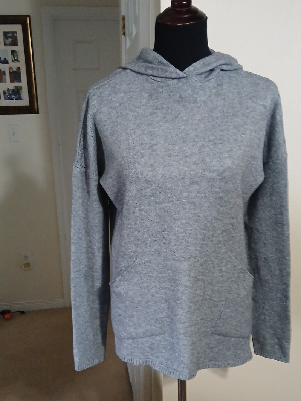 💓3/$15 CHARLIE B Light Gray Hooded Pullover